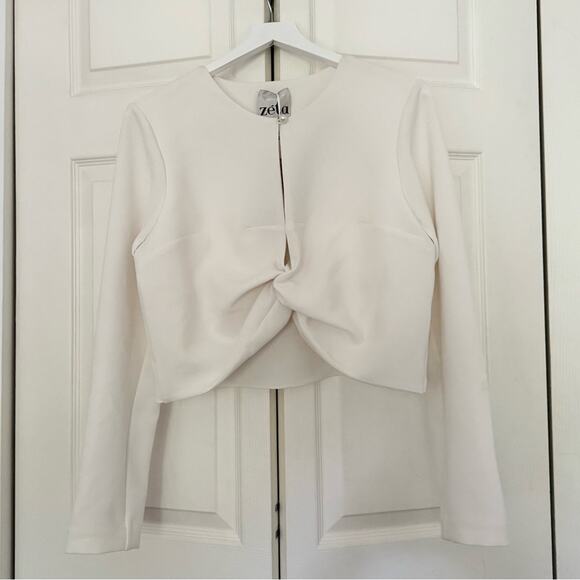 NWT BHLDN Zeta Erika Top Ivory White Long Sleeve Pearl Blouse Size 10 - Picture 2 of 9